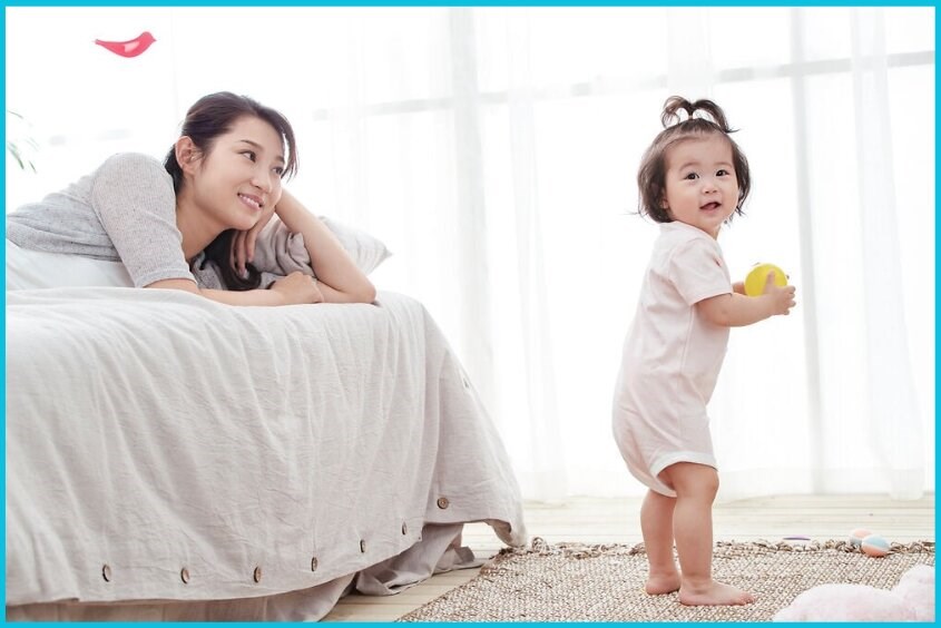 Sự phát triển của trẻ 18 tháng và những điều ba mẹ cần biết